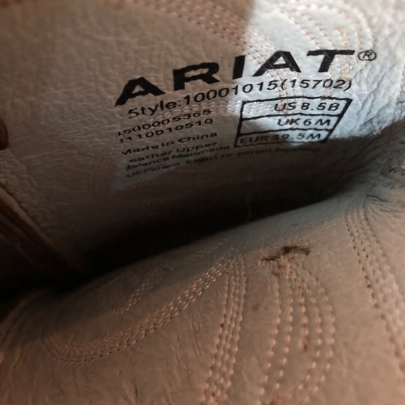 Ariat cowboy boots - Picture 3 of 3